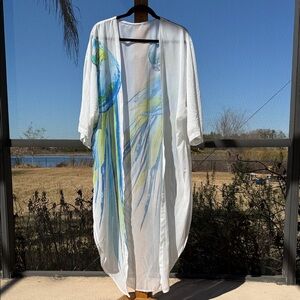 Parrot XXL White and Blue-Green Swim Coverup
